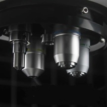 Torrecilla automática de la máquina de la dureza de Vickers de la lente objetiva tres con la pantalla táctil de Digitaces