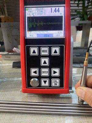 Un medidor de espesor ultrasónico de revestimiento penetrante de alta resolución, escaneo A, escaneo B, 0.001 mm